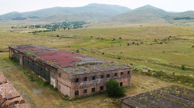 Заброшенный завод чистящих средств в горах Армении
