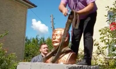 В российском регионе снесли незаконный памятник Сталину
