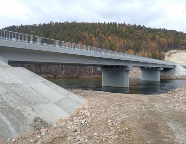 В Муйском районе открыли движение по мосту после реконструкции