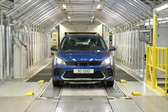 Что происходит с иностранными автозаводами и авторынком в России