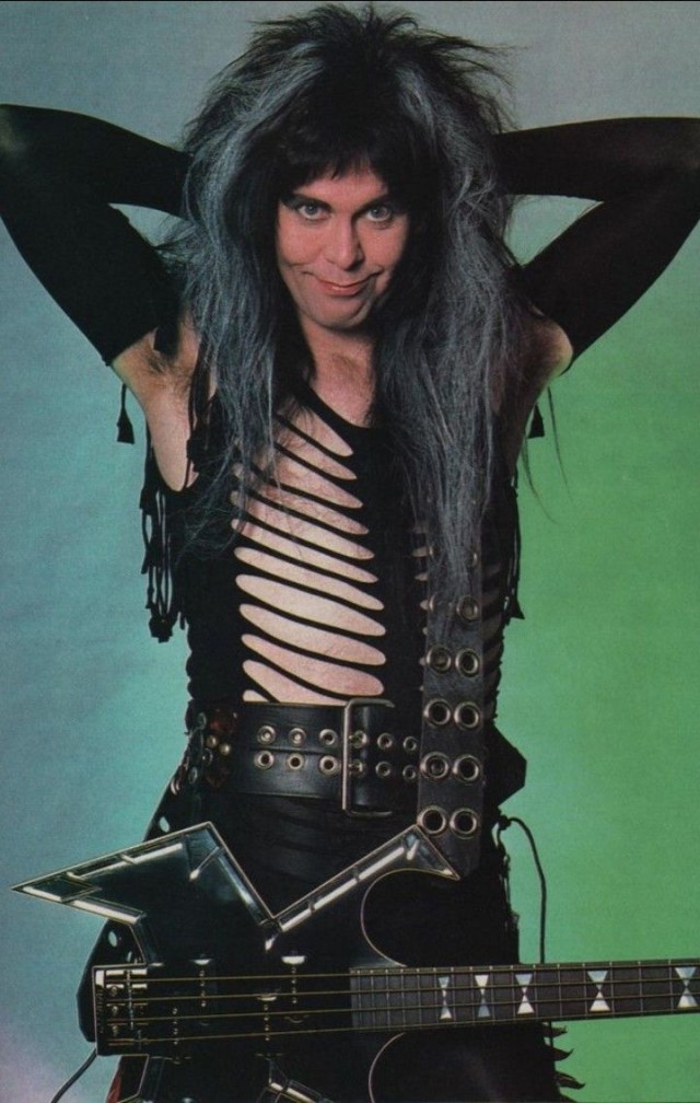 Попался на глаза плакат Manowar