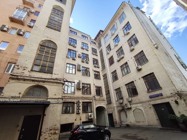 Шляюсь по Москве (задворки Тверской).