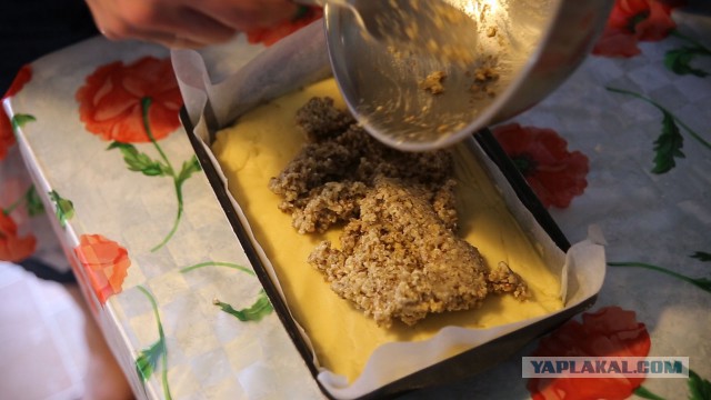 Самый простой песочный пирог с орехами
