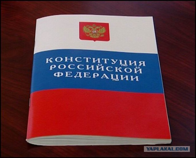 Путин предложил подумать о способах цензуры в России
