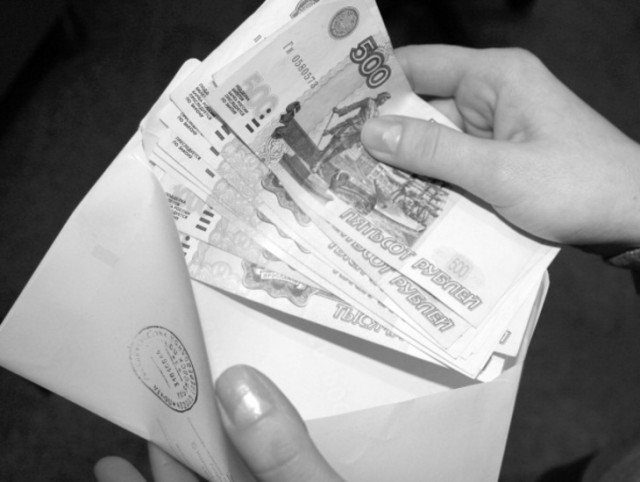 «Может, перейти на черную зарплату?»: что думают екатеринбуржцы о повышении пенсионного возраста