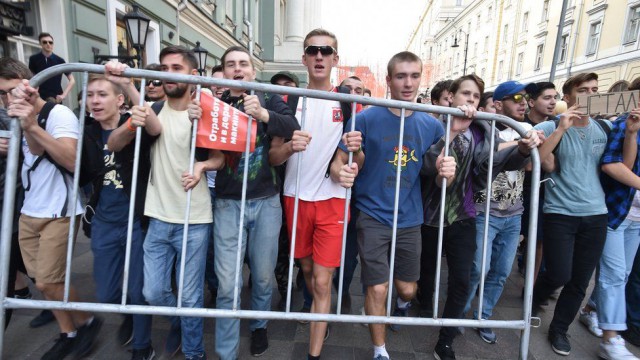 Это же прямо из “Чиполлино” кадр