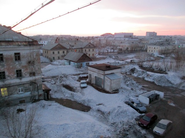 Лето, делимся видом из окна
