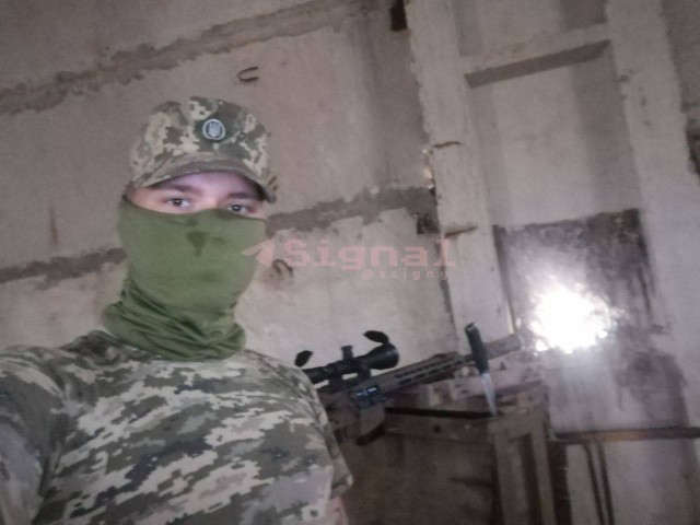 Фотографии с телефона снайпера ВСУ