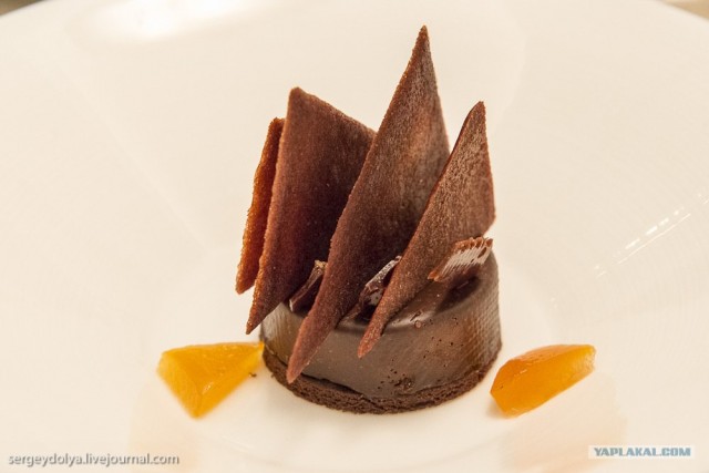 Д.Р. в Бурдж Аль Араб