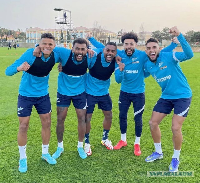 Семак о том, что «Зенит» вышел на 2-й тайм с «Рубином» с одним игроком из России: "Что плохого? Мы нарушаем правила какие-то?!"