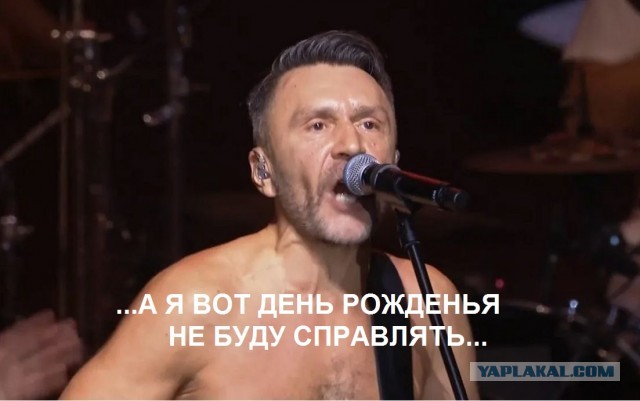 «У нас мало времени, нам внушили ложь, свободный интернет умирает»