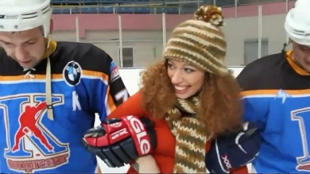 Мне нравился Ленинград с Алисой Вокс, а вам какой?
