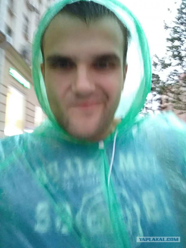 В Москве начался ад. На улицу без надобности лучше не выходить — сдует. Или смоет