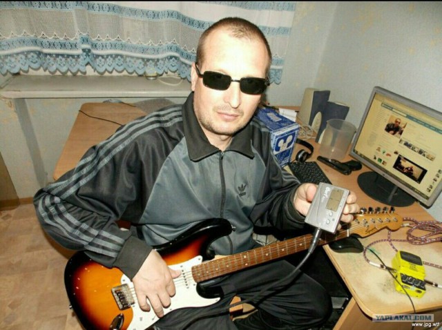 Пашкет, демотиваторы и мемы