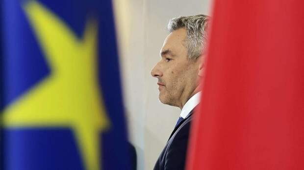 Канцлер Австрии заявил о жестком и открытом разговоре с Путиным