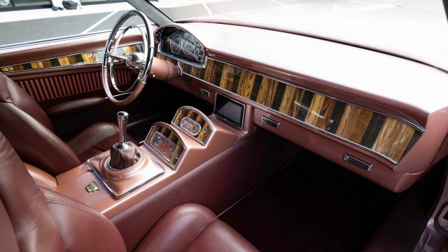'CadMad' 1959 Cadillac Eldorado Brougham. Своеобразных автофото пост.