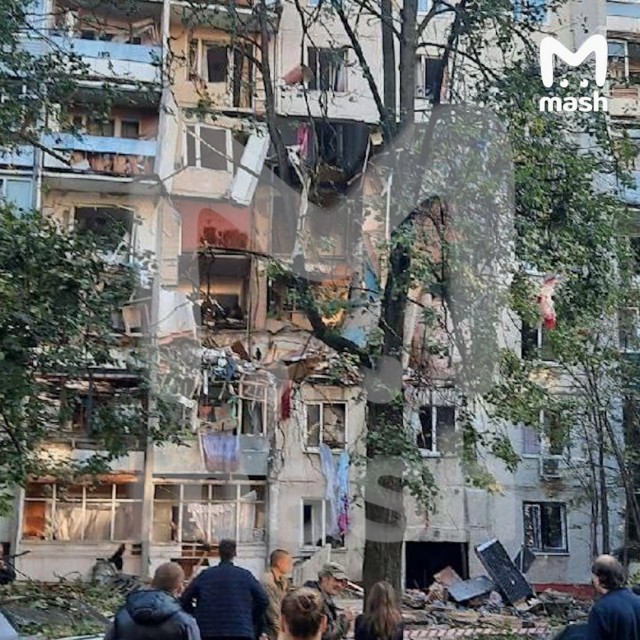 Несколько квартир повреждены после взрыва в многоэтажке в Балашихе