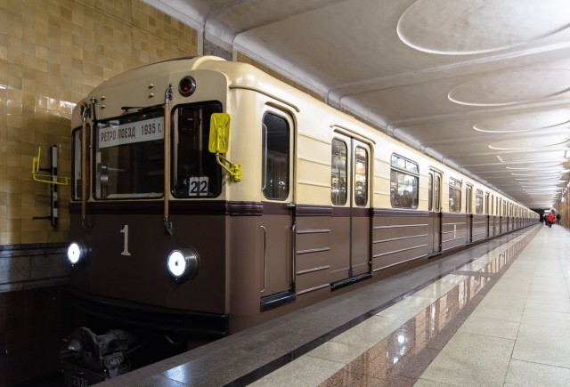 В Москве восстановили уникальный вагон метро, которому почти 100 лет