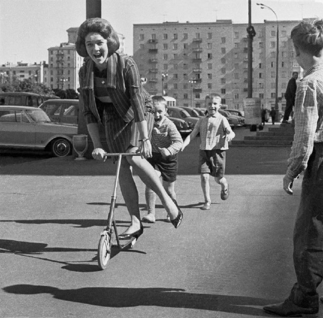 Москва и москвичи. Двадцатый век. 16.03.25