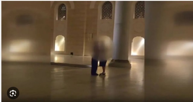 В Турции пару туристов из России арестовали из-за поцелуя. Им грозит год тюрьмы