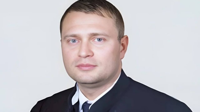 Еще один выпал из ,,гнезда". Экс-председателя Солнцевского райсуда Москвы Артема Матету обвиняют в особо крупном мошенничестве