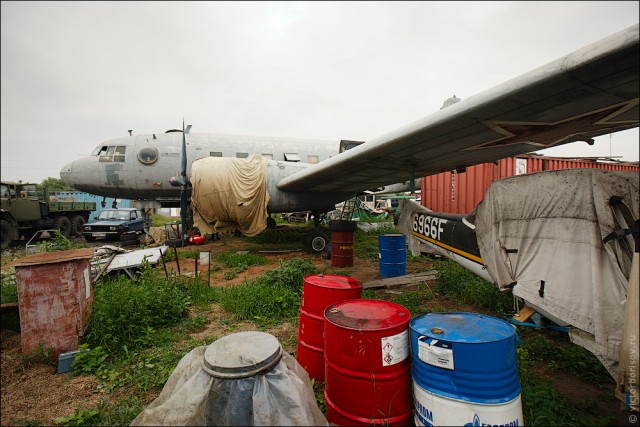 Восстановление Ил-14Т на Тушинском аэродроме