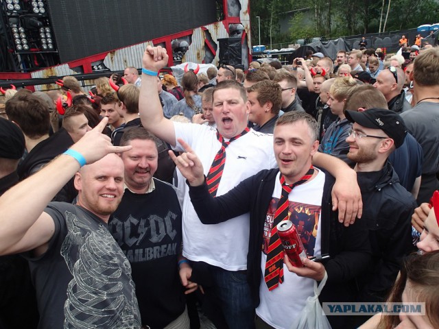 AC/DC. Вжарим рок в этой дыре!