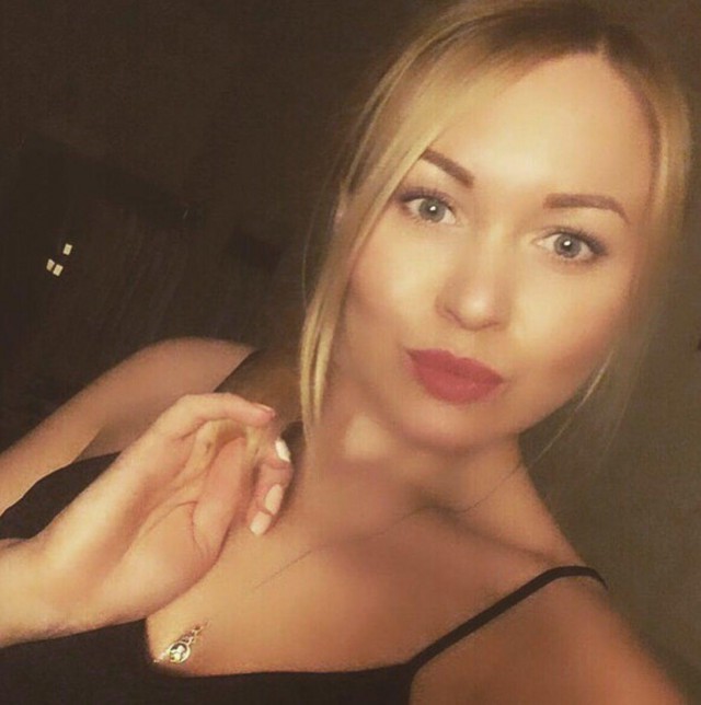 Авиадебоширка избила стюардессу, которая отказалась пересаживать ее в бизнес-класс