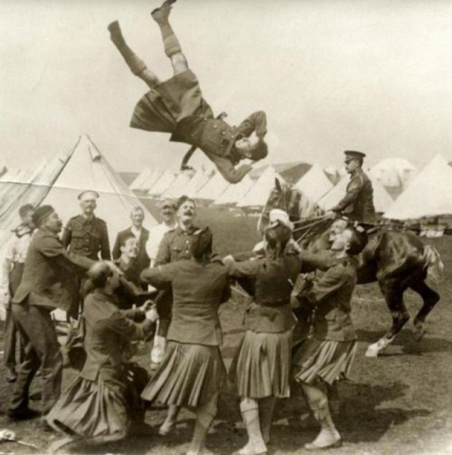 История в фотографиях