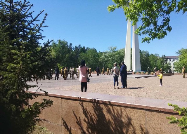 Полицаи на страже порядка (своего порядка )