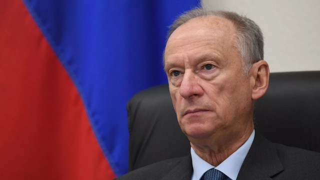 Россия может рассмотреть вопрос о создании военных конвоев для торговых судов — Патрушев