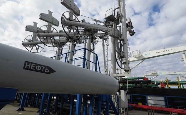 Отгрузки нефти из Усть-Луги и Новороссийска восстановились
