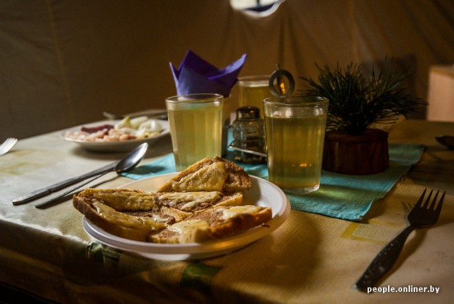 Репортаж из полевого лагеря.