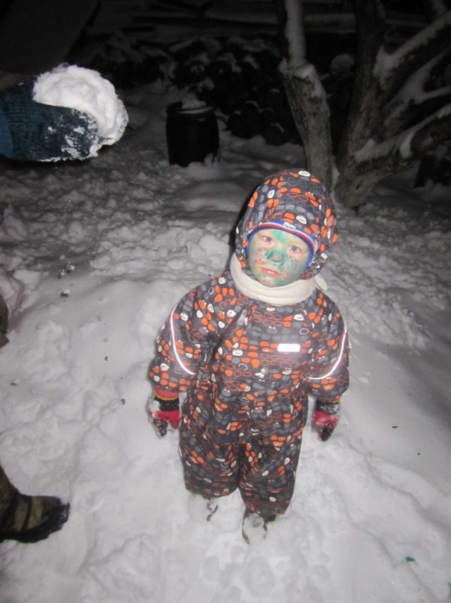 Проще было бы валиком закатать