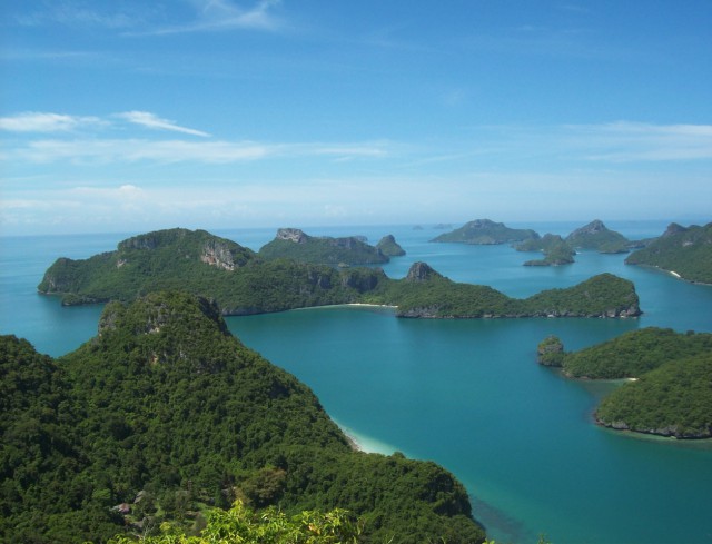 Стремление свалить за бугор.