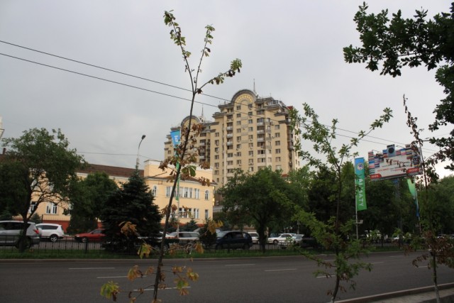 Алматы 2011: город контрастов