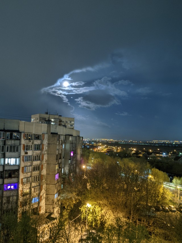 Птица Рух, уносящая беспокойства прошедшего дня