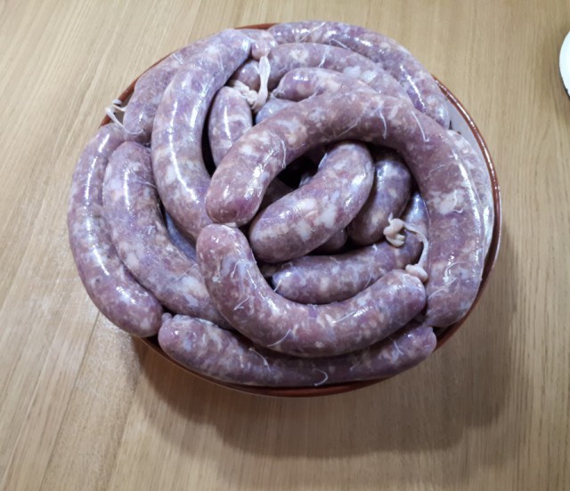 "Краковская" и "сервелат" в домашних условиях