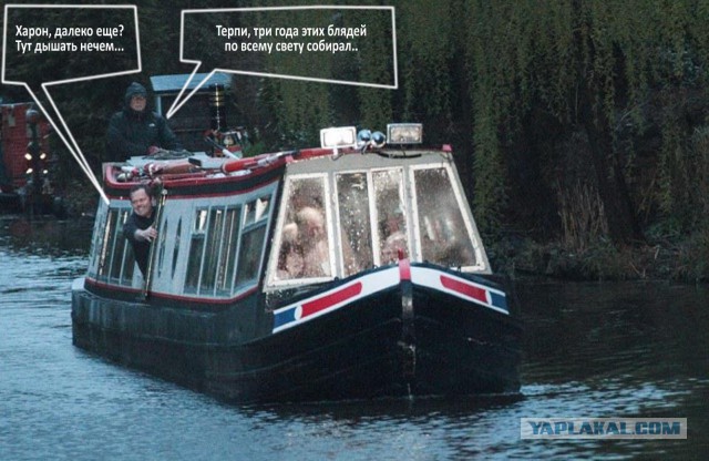 40 голых людей развлекались на лодке в Великобритании - не дай боги это увидеть вживую