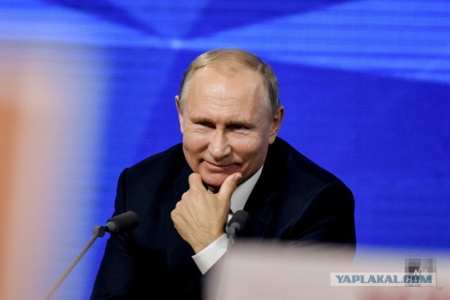 Сурков допустил обнуление президентских сроков при изменении Конституции
