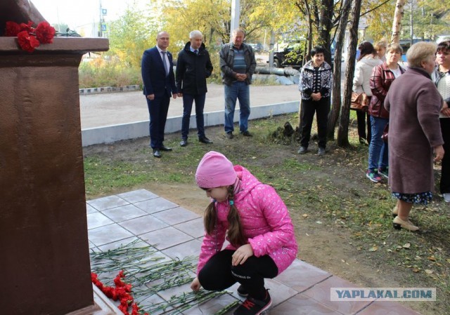 Не забывают. В Якутии установили ещё один памятник Сталину.