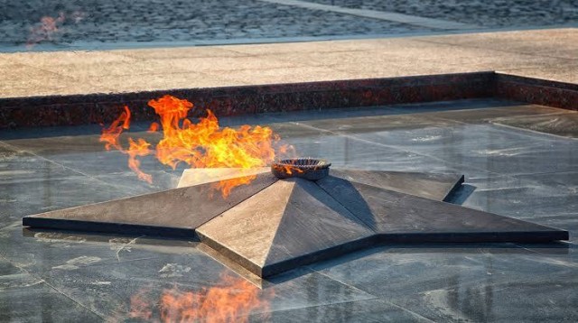 Жителей Дагестана приговорили к реальному сроку за «осквернение» Вечного огня