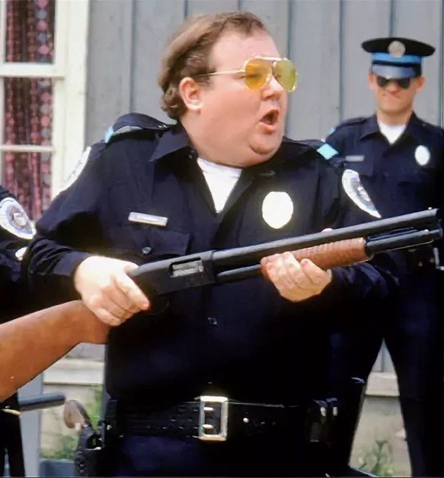 Кто-нибудь еще помнит этих ребят из Полицейской академии?