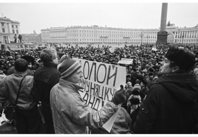 Тревожный антирекорд 2026 года: доходы падают, цены растут — россияне экономят на еде