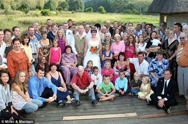 Свадьба искупалась в полном составе
