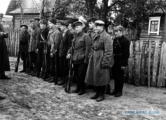 Фотографии второй мировой, многие цветные (фото)