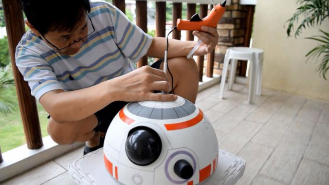 Филиппинский подросток собрал копию робота BB-8 из «Звездных войн»