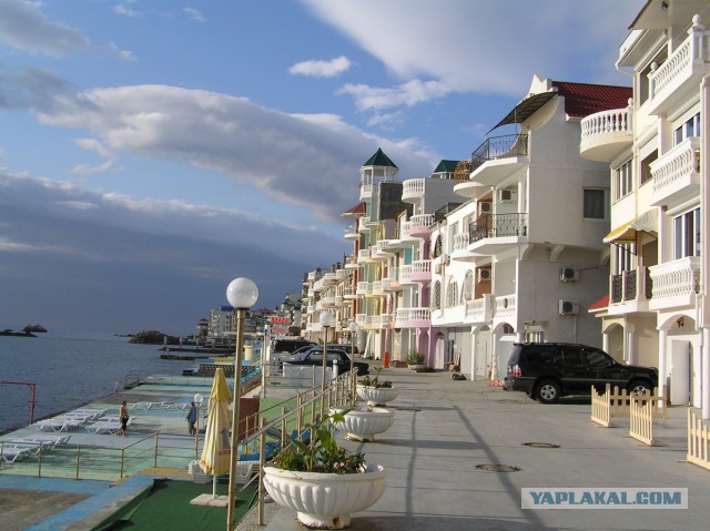 Алушта: курорт-антиутопия