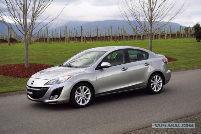 Новая Mazda 3 (3 фото)