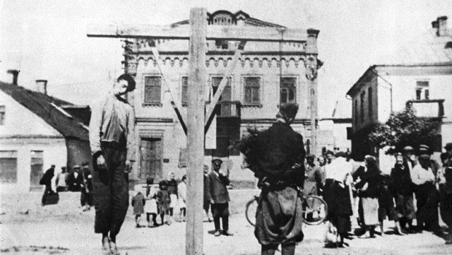 "Если бы я убил столько людей, сколько он, меня бы тоже трясло", дело айнзацгрупп
